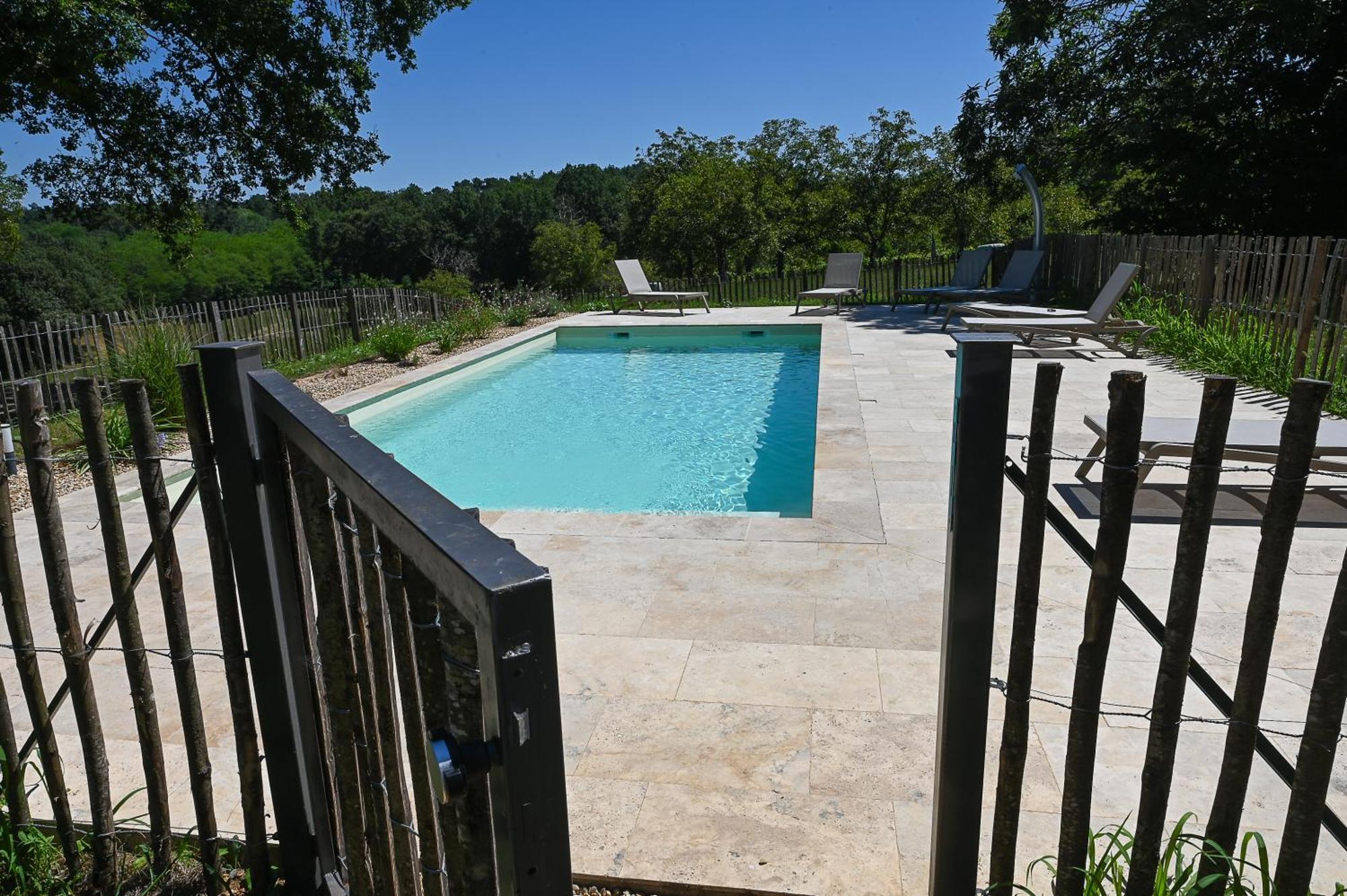 Gite Les Mareillauds - Piscine Salon Bagian luar foto